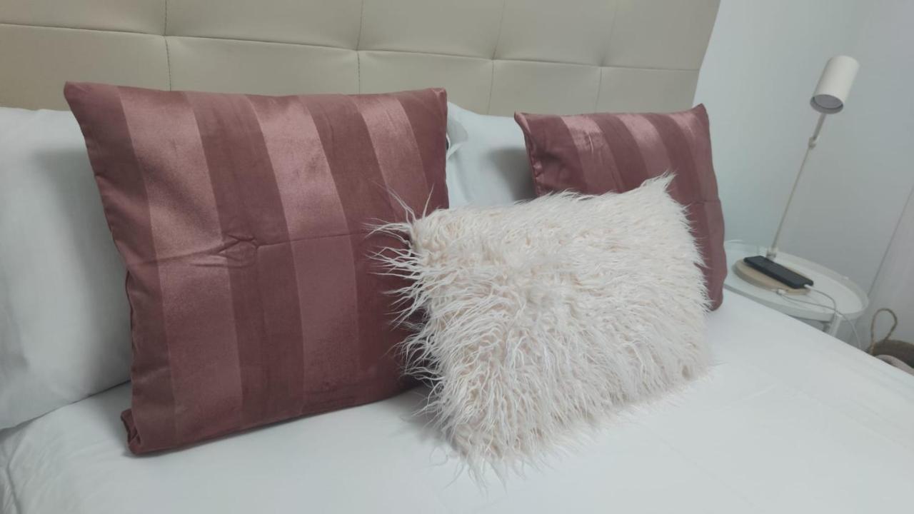 Casa Gascona Con Parking, Wifi Y Netflix Gratis!! By Delabra Apartments Oviedo Luaran gambar